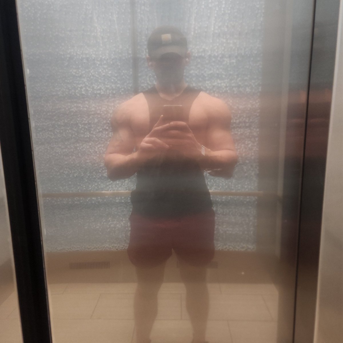 NavyBeau94's tweet photo. Big blurry pecs https://t.co/tYwnv4CgiH