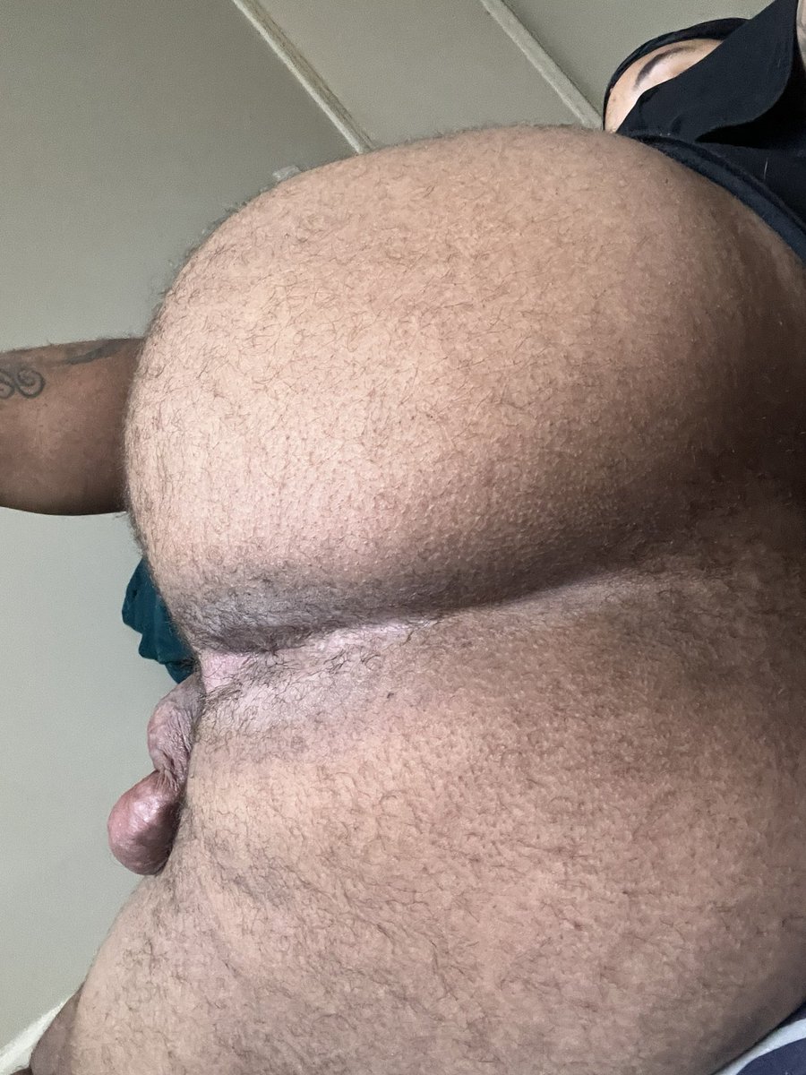 Leopikach's tweet photo. Wednesday Chronicles #HumpDay #B8ator ππππ¦ https://t.co/2PkR5x6Quj