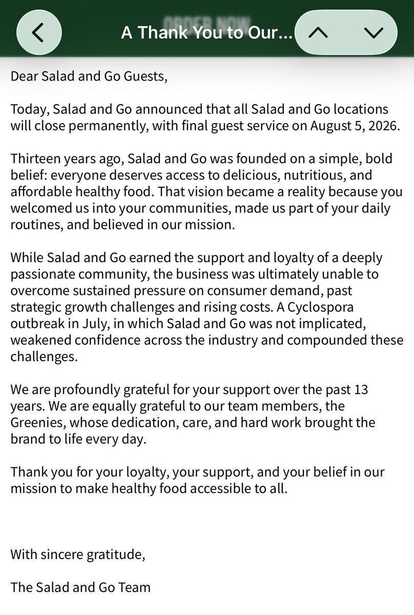 spunkymsp's tweet photo. Time for one final trip to Salad and Go. We’ve been in line for 30 minutes and finally made it into the strip mall parking lot.

We will miss this Phoenix staple. Much 💙 to all of the Greenies who served us for many years. #RIP #SaladandGo https://t.co/D8i9Vm1BBy