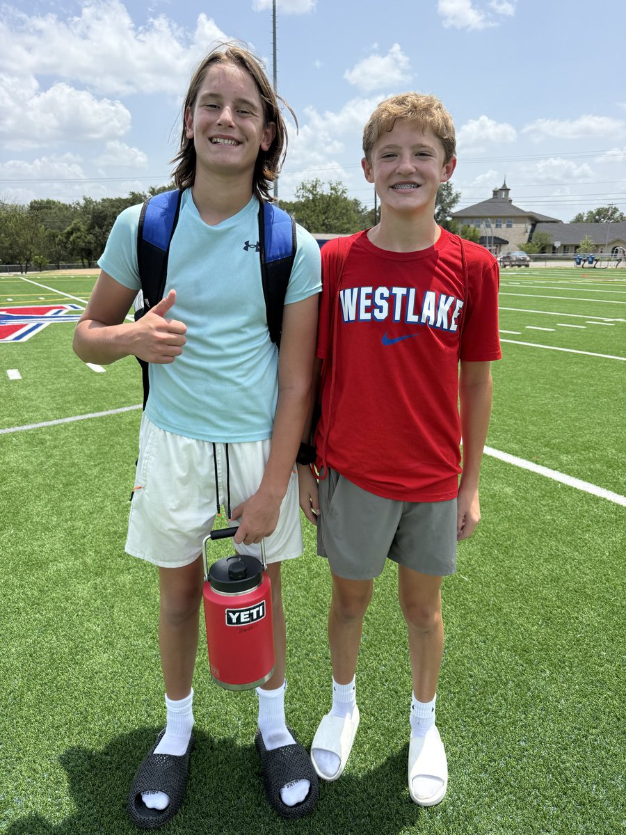 MarcelloM_2032's tweet photo. Thank you so much Coach @txqb and @dutchestes2032 for the work today. Grateful for the grind. 
Locked in.
#Westlake #2032 https://t.co/4B5HWGDkRO
