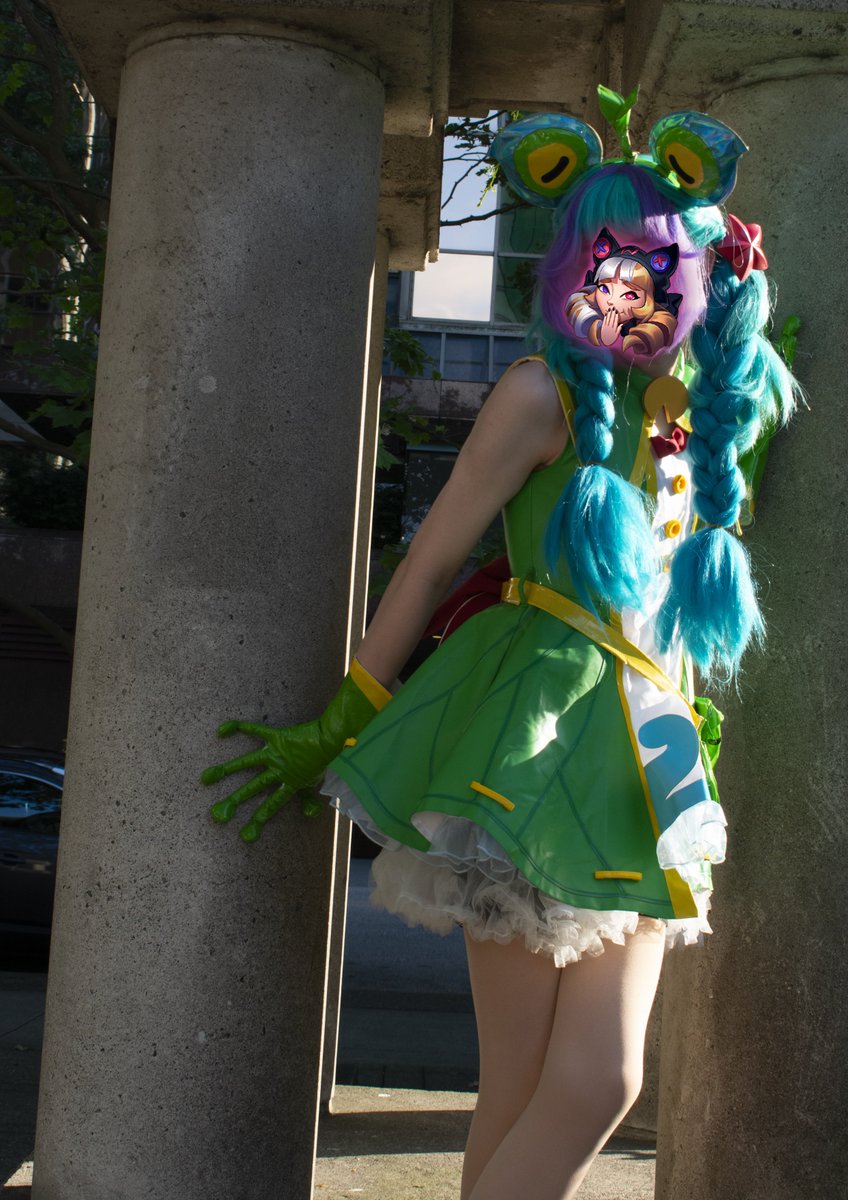 Nyxikyu_'s tweet photo. Happy Gwensday everyone!!!!
#gwen #leagueoflegends #leaguecosplay https://t.co/OCfgt0cy74