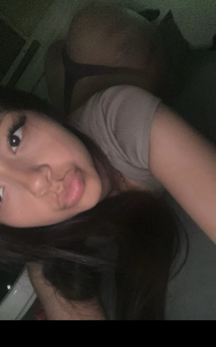 user67432039's tweet photo. Lmk for her nudes, #buyingcontent #sellingcontent https://t.co/GbL4YbtVIN