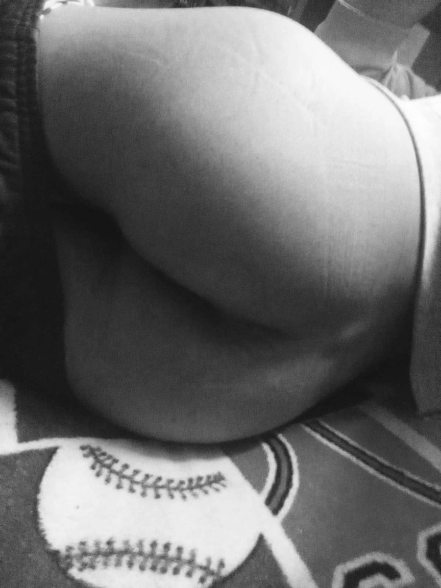 liam1fg's tweet photo. Quien me lo abre 🍑🐥 https://t.co/jnH7sUgsNE