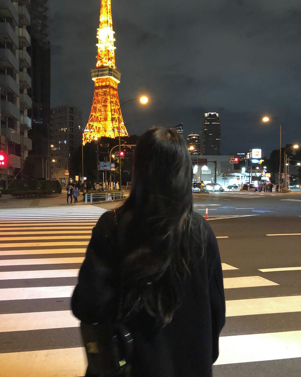 Dannyvips's tweet photo. Wassup 🌍 Just dropping by to say: every sunrise is proof that you can rise again. ✨
JvnB https://t.co/KiFUHZSoZo