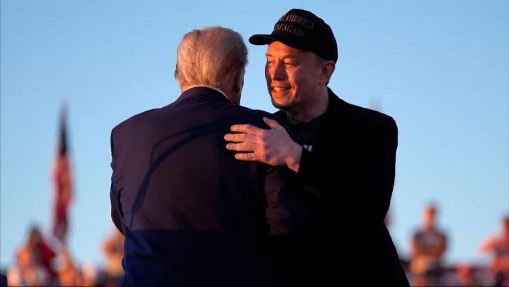 iam_smx's tweet photo. President Donald Trump expressed his admiration for Elon Musk today, saying:

“We love Elon Musk.” https://t.co/mrYKmIZJnh