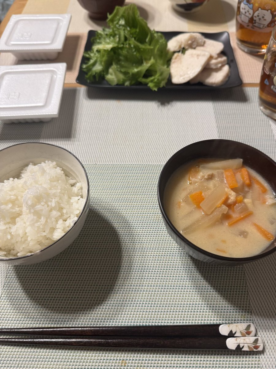 koi_nu39's tweet photo. 7/21
夜撮り忘れてる
粕汁は1日経って食べるとさらに美味い https://t.co/EoX6hhayUT