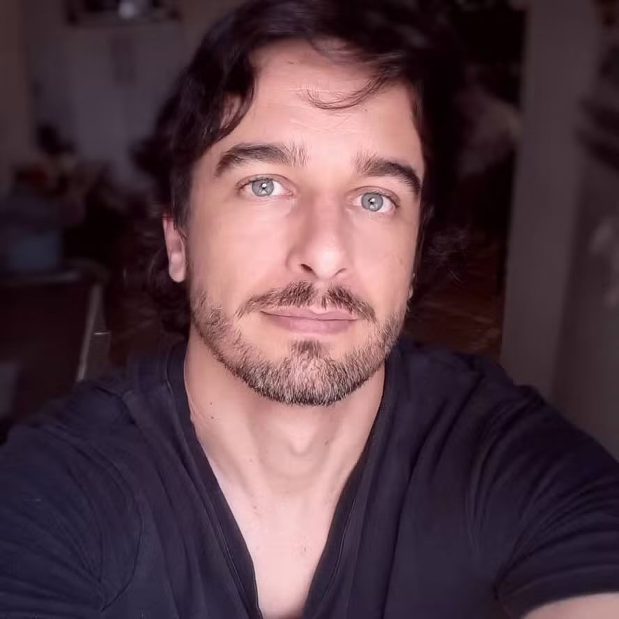 CrimesReais's tweet photo. Ator Marco Furlan é preso após abusar de criança de 5 anos. Ele afirmou que confundiu o menino com a própria namorada. https://t.co/FchZre8ESF