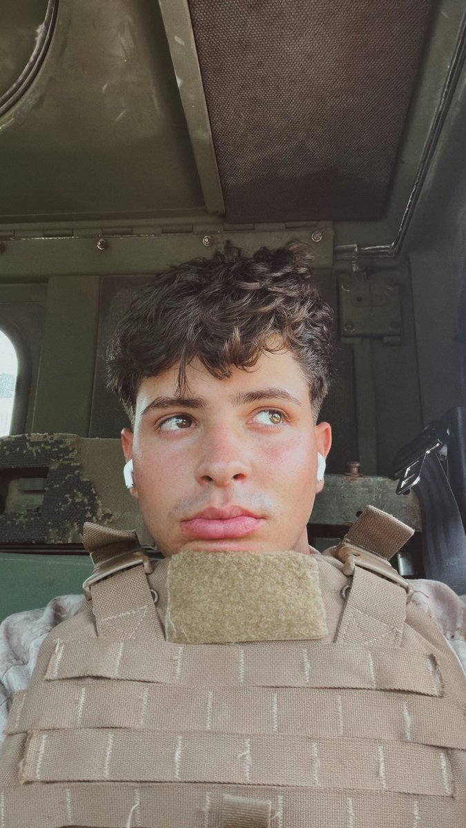 miguel0_mendoza's tweet photo. #gay #military #marine #latino https://t.co/rQhZALrJRi
