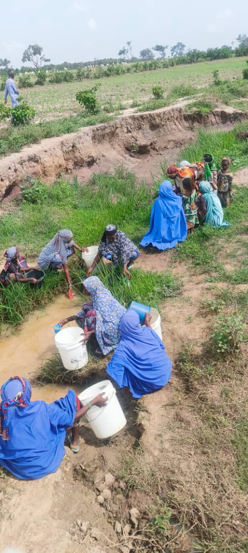 Buildawell_wtnf's tweet photo. Location๐- Anguwan Taparpar Village
LGA - Kubau
State ๐ณ๐ฌ- Kaduna
Source of water ๐ง - Pond
Project type - Water Well
Tree planting ๐ณ
May Almighty Allah make it a successful project, Ameen. #Buildawell #PlantAtree https://t.co/IUaBp2G1mk