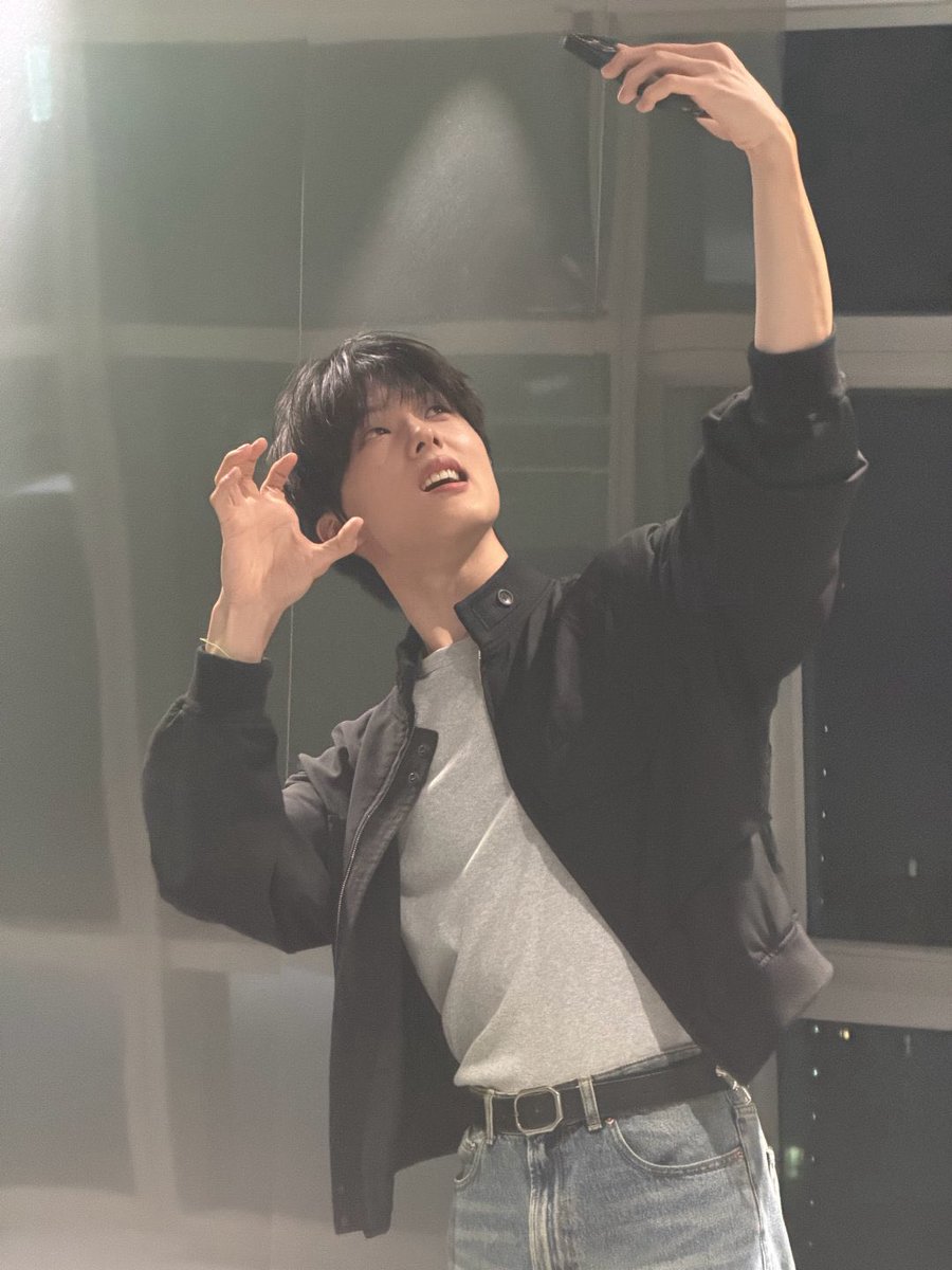 PJSFEED's tweet photo. 260806 #JISUNG weibo update 

"celebrating 100 posts!!!!!!!😁😘"

#지성 https://t.co/bnWvuGXW7X