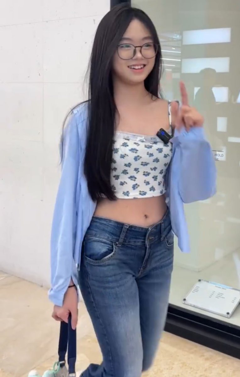 imfeeling0od's tweet photo. siapa udah liat candid CD kezi waktu SMA  yg baru kesebar? Video kasus p3tra gaada habisnya lohyaa 😭🙏 https://t.co/ydnzTFlLL7