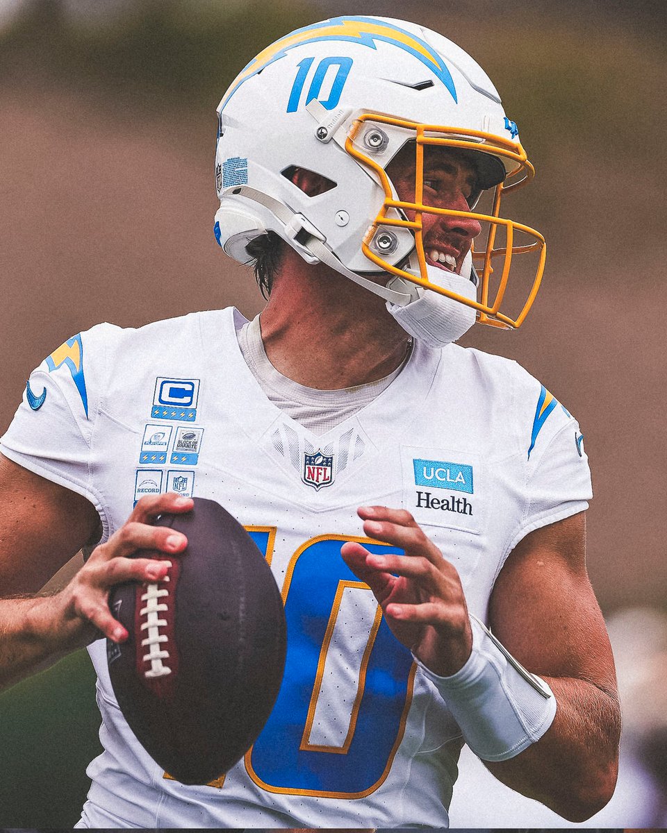 chargers's tweet photo. football is fun :) https://t.co/J5g3D7IQkB