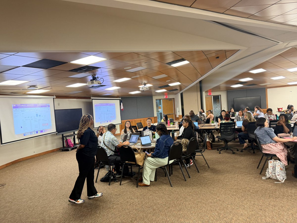 KDussette's tweet photo. Our teachers were hard at work learning and collaborating during today’s JobAlike sessions! We even stopped by the counselors’ session and loved the 90s theme. Great energy, great learning, and we’re ready for an amazing year! #NewSpringISD https://t.co/o8AtEy4Bhb