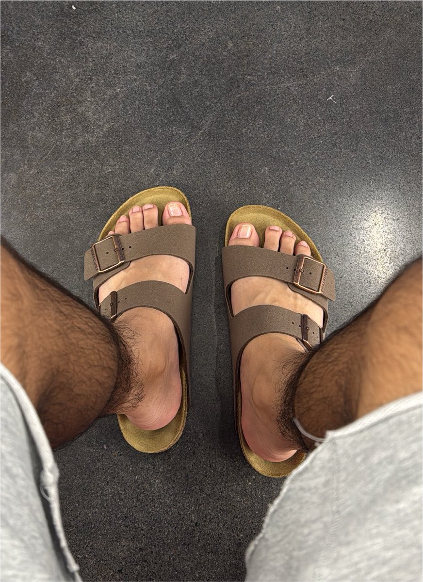 Latinob0yFeet's tweet photo. @BangingFeet They are so comfy! https://t.co/q69j0gIT6h