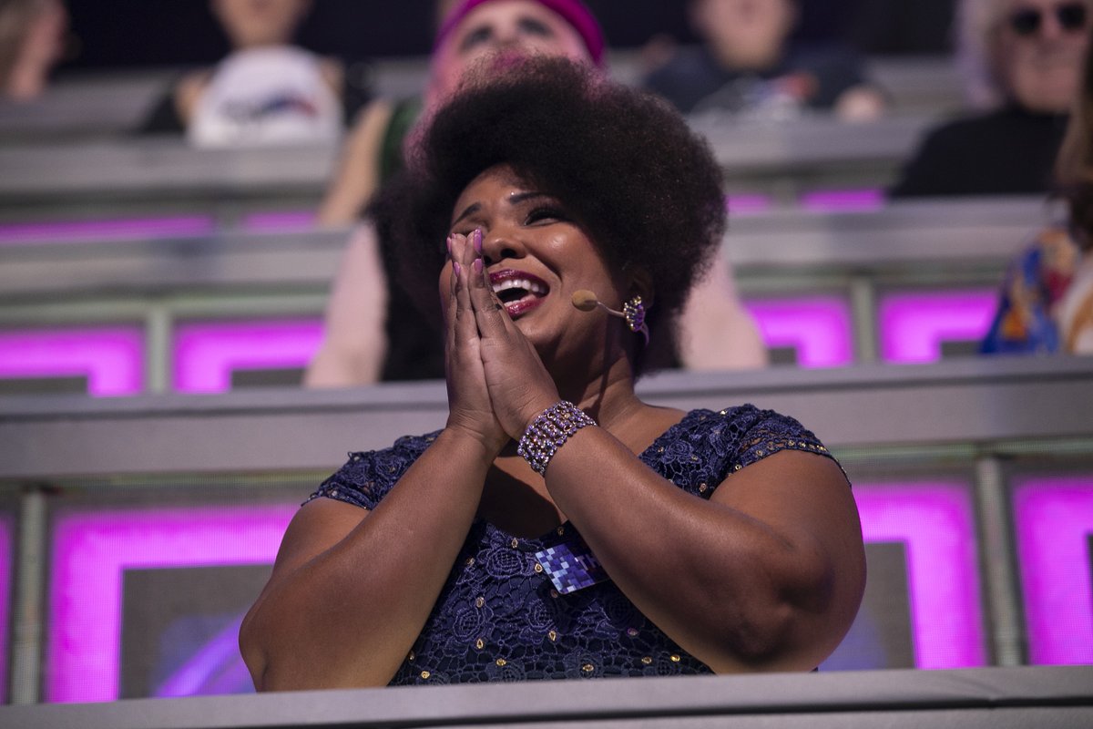 CantaComigoRec's tweet photo. Nosso painel de jurados já está pronto para conhecer todos as estrelas que vão passar pelo palco do #CantaComigoTeen hoje! 🎤🎶

Você confere o programa nesta quarta (5), às 22h30, na tela da #RECORD! 🔥 https://t.co/6knWNPMlmU