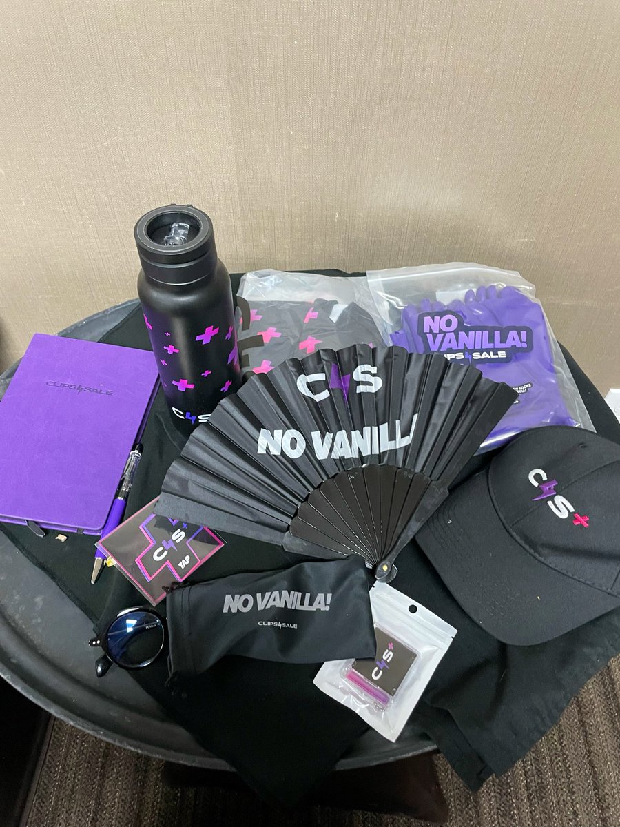 C4S_Morgan's tweet photo. Merch sneak peek for @FetishCon 🤭

Come say hi and get your swag at the @clips4sale booth! ￼￼￼💜 https://t.co/uVmtB7ggTZ