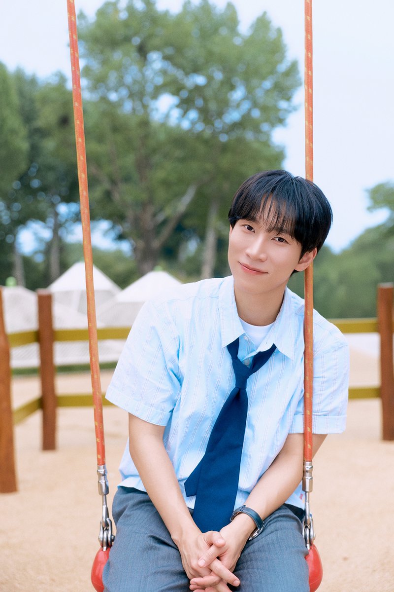kbsworld_enter's tweet photo. 비투비 서은광, 오늘(6일) 새 싱글 ‘OUR YOUTH’로 솔로 컴백...프니엘 피처링 지원사격

컴백 신보 베일 벗는다...무더위 녹일 청량 ‘청춘 응원가’의 탄생

비투비 서은광, 오늘 오후 6시 컴백 타이틀곡 ‘Feel Alive’ 첫 공개

[사진 제공 = 비투비컴퍼니]

#서은광 #비투비 #BTOB #SEOEUNKWANG https://t.co/jMNSC7IoaD