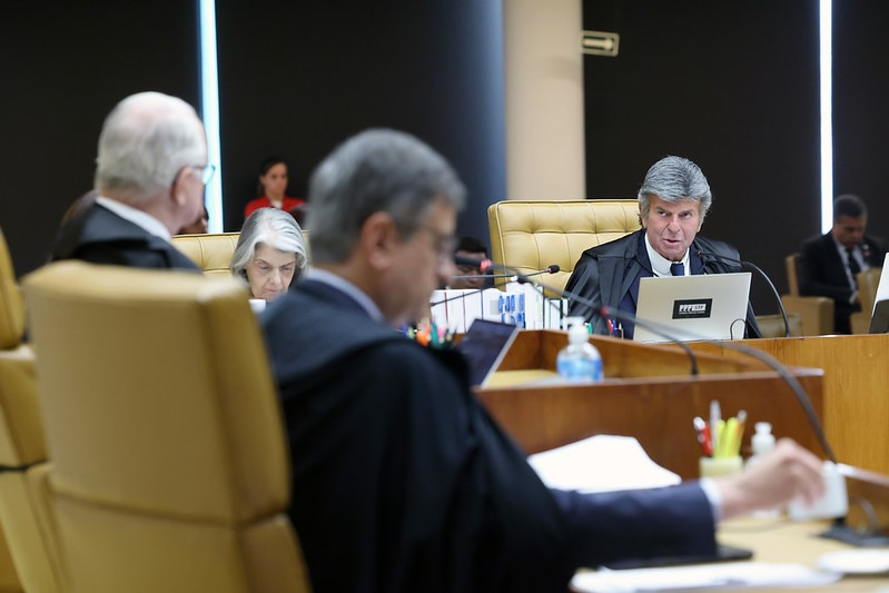 STF_oficial's tweet photo. 🎰 STF começa a discutir se a norma que proíbe jogos de azar ainda pode ser aplicada. O recurso envolve um comerciante absolvido por exploração de caça-níqueis. A decisão afetará mais de 2,7 mil processos semelhantes: https://t.co/27MKFFMUph 

#PraTodosVerem: contém descrição da imagem