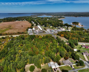 lakehubcom's tweet photo. Lake Eufaula Real Estate For Sale: PERFECT LOCATION IN THE HEART OF LONGTOWN! - 2627762 https://t.co/ok8fcdS4tw #lakeeufaula #lake https://t.co/qICuWzgaEs