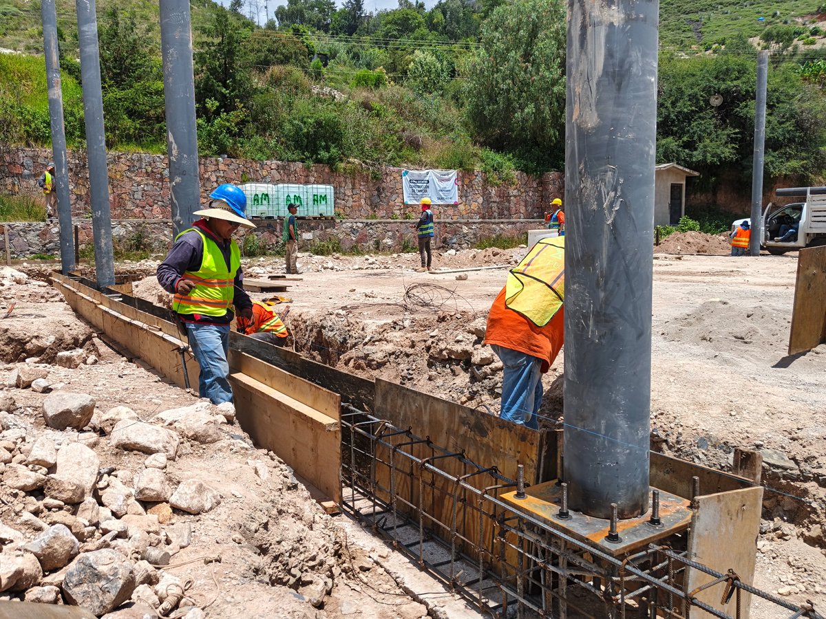 CEI_Qro's tweet photo. En El Divino Pastor, Cadereyta de Montes, avanzamos en la construcción de una cancha de usos múltiples, la cual estará techada. 

Todo para seguir impulsando esta zona para beneficio de los cadereytenses.

#AquíContigo ¡Seguimos! https://t.co/BjekhfGXac