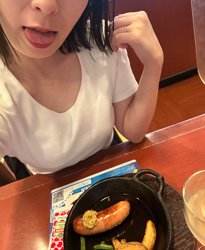 chisano_X2's tweet photo. ち〇ちん
ぶらぶら
ソーセージ
が口癖だったことある人いる？😋 https://t.co/fHD2hJEMhK