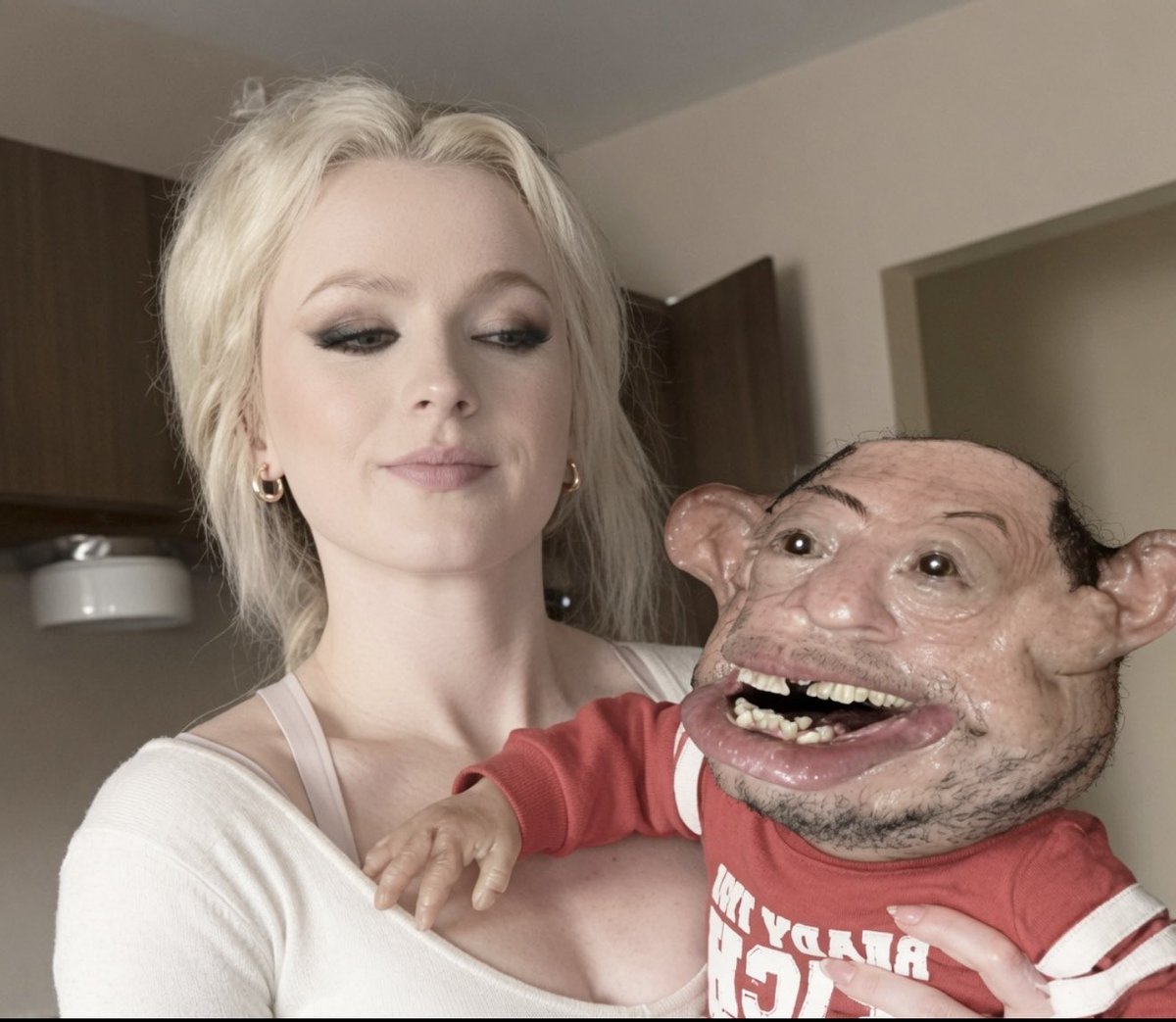 NsPostingFs's tweet photo. Single mothers with little niglets on dating profiles be like: https://t.co/BJDsXi2n91