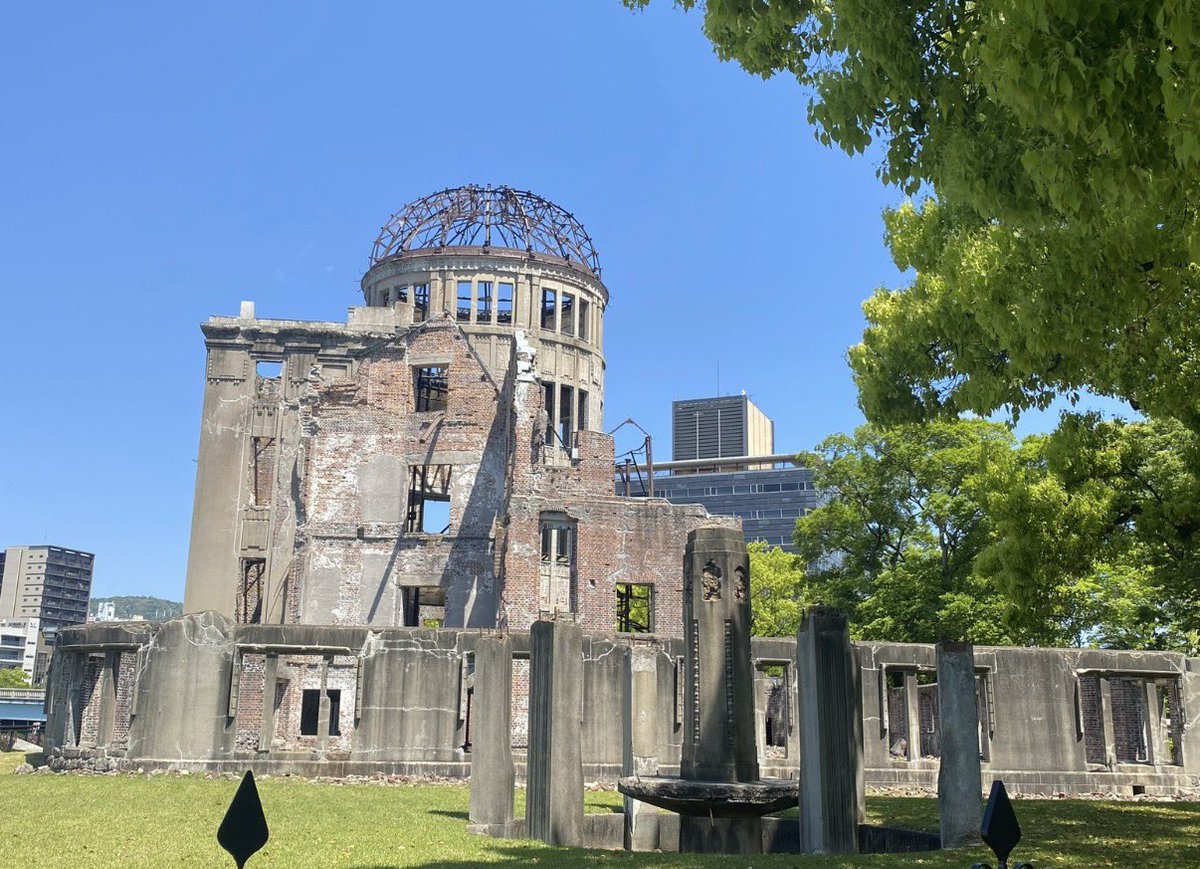 jifuna0529's tweet photo. 広島に原爆が投下されて81年目の朝
平和を祈り静かに黙祷 https://t.co/bWytieQyFq