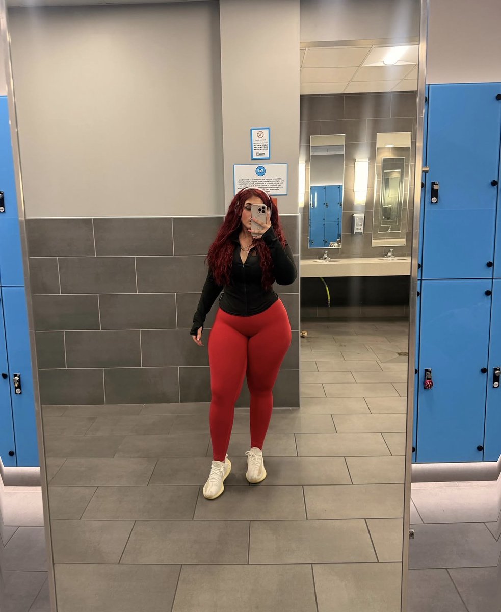 _MexicanMami_'s tweet photo. I forgot this app existed yet still a baddie as when i left https://t.co/hVbODk77BT