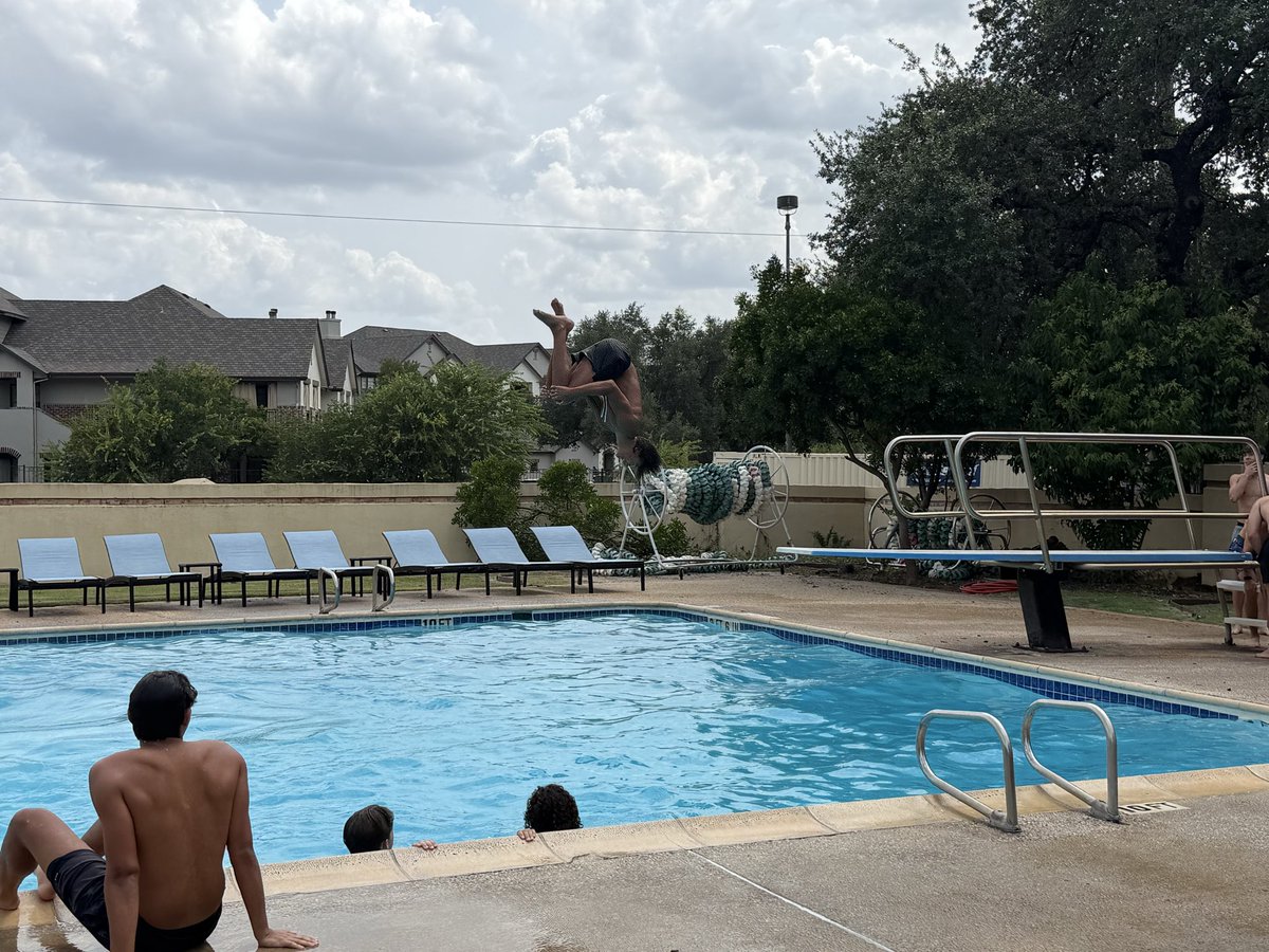 SAReaganFball's tweet photo. Great day for our senior football player social! We are excited to watch these guys lead our team this year!
#StrikeEm🐍 https://t.co/2wDKLJ0f5G