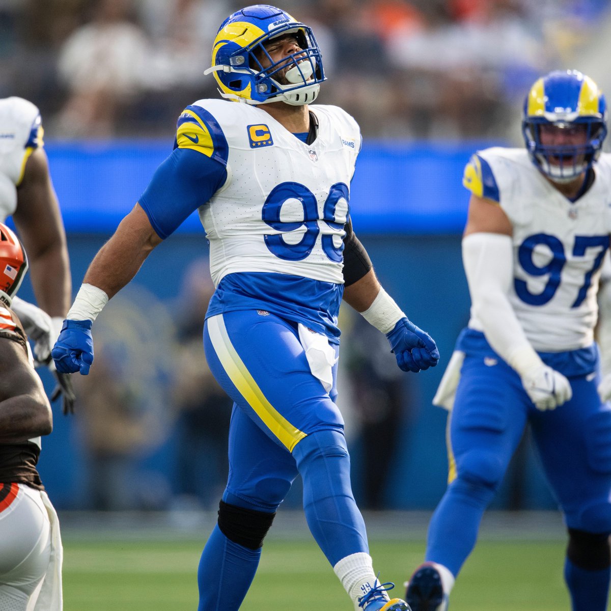 PFF's tweet photo. Aaron Donald year by year Defensive Grades

                         Interior DL Rank
2023     90.8      2nd
2022     90.5      3rd
2021      93.5      1st
2020     94.2      1st
2019      93.6      1st
2018      94.8      1st
2017      94.4       1st
2016      92.6       1st
2015      92.9       1st
2014      90.2       2nd