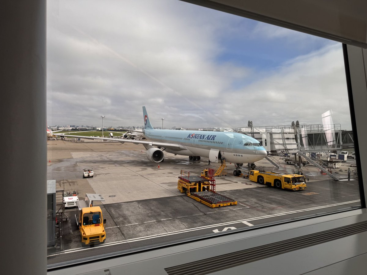Tttomatoman's tweet photo. 行きはこの機体 https://t.co/5uMcGyKYEk