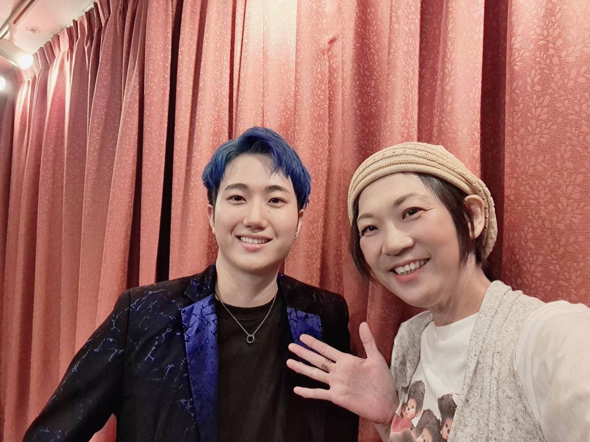 junba423's tweet photo. 〈らしく。✨️〉
暑い日が続いていますがぁ～
マダムは汗だく💦になりながらも、色んな場所で、素敵な出会いにルンルンです🌹😆🎵

・7月25日わぁー、マジシャンのてってんさんとSEIYAさんの『MAGIC  SHOW  ギフト』を観に行ってルンルンです😆💕

↓つづく https://t.co/JSi2kdImfM