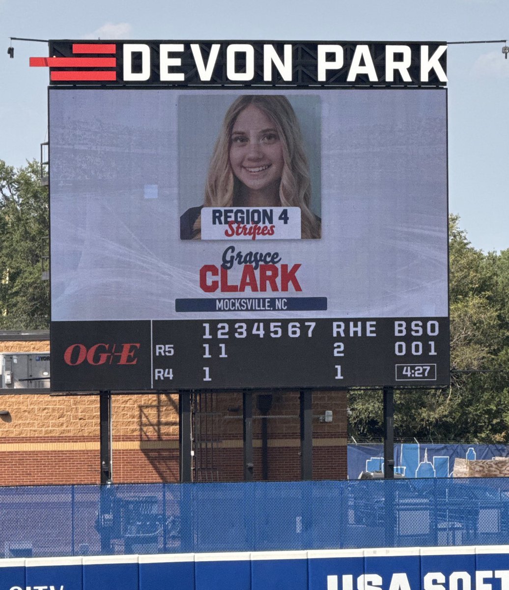 GClark_2030's tweet photo. Playing for USA Softball @DevonParkOKC what a great experience so far, game highlights from the first 3 games coming soon!

Its Hot 🔥 🥵 😫 here!

@BHMBolts2030 
@_DCHSoftball https://t.co/qsuuE6w2mx