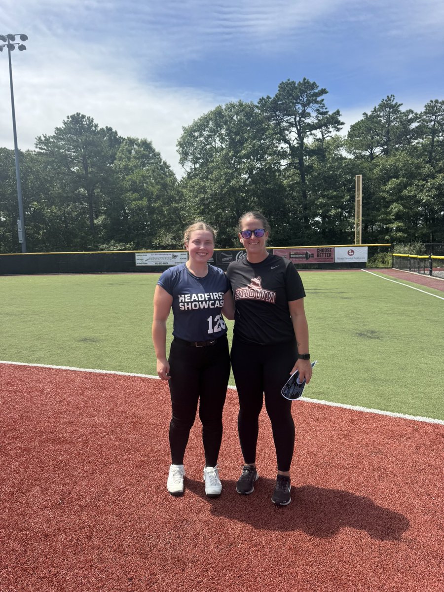 maryWerner2028's tweet photo. I had a great time in Long Island these past two days for the Headfirst camp! Huge thank you to the @HRollSoftball staff for hosting an amazing camp! Another thank you to the coaches who came to watch me play!
@TNTGOLD @BlackCatFP @gracefranczyk @coachcpauls @CoachMary_Brown @coachakcer @amelia_varelaa @CoachAshleyMcD @DiamondAddicts @SBRRetweets @d1fastpitch1 @DirectRecruits