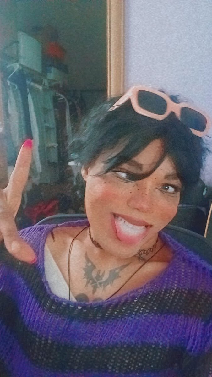 MamiSyren's tweet photo. Heyyy New Act 
26 
Pan 🏳️‍🌈
Trans🏳️‍⚧️
Mixed🇪🇸🇿🇦
Taken , but open s* 🍍
Like &amp; Repost ❤️
Follow 4 Follow 🧚🏽‍♀️ https://t.co/J0w2NdD1oW