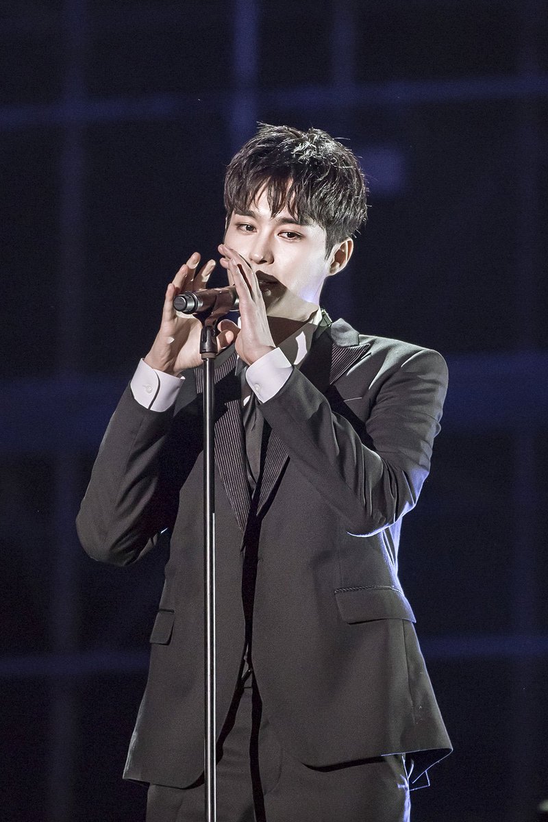 dong2dang2's tweet photo. 내 배우 데뷔 17주년 축하해🥹 https://t.co/XGTBWWD10R