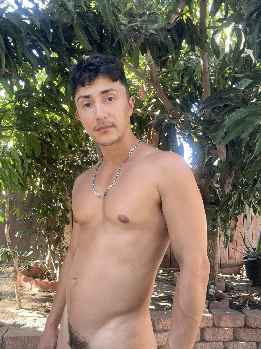 Cutie_latinoX's tweet photo. looking for a #cashpig #findom #gay #gayass https://t.co/g8wAeQkUhb