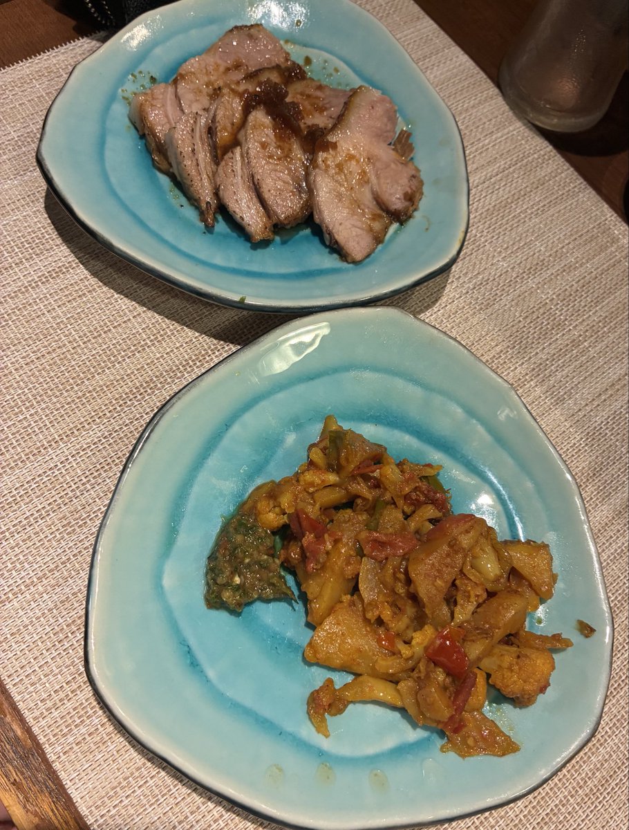 kusukusu2's tweet photo. 麺処 はら田

もうすぐ夏休みなので
帰省前にちょこっと

最近は冷たいモノしか食べません
芯から暖かくなりたくかいからね！
世知辛い世の中ですが美味しかったです
ごちそうさまでした！ https://t.co/4cEaHRAJsk