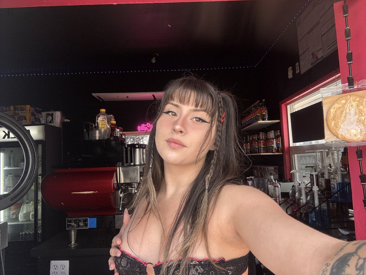 ssimplyybee's tweet photo. Pink and black today 🖤💓
Till 9pm 🤭📍
#nsfw #nsfwtwt #pawg #tits #ass #nipslip #cream #wap #boobs #anal #sex #sexy #horny #slut #cum #wet #thicc #goon #altgirl #new https://t.co/7gV12H4q1G