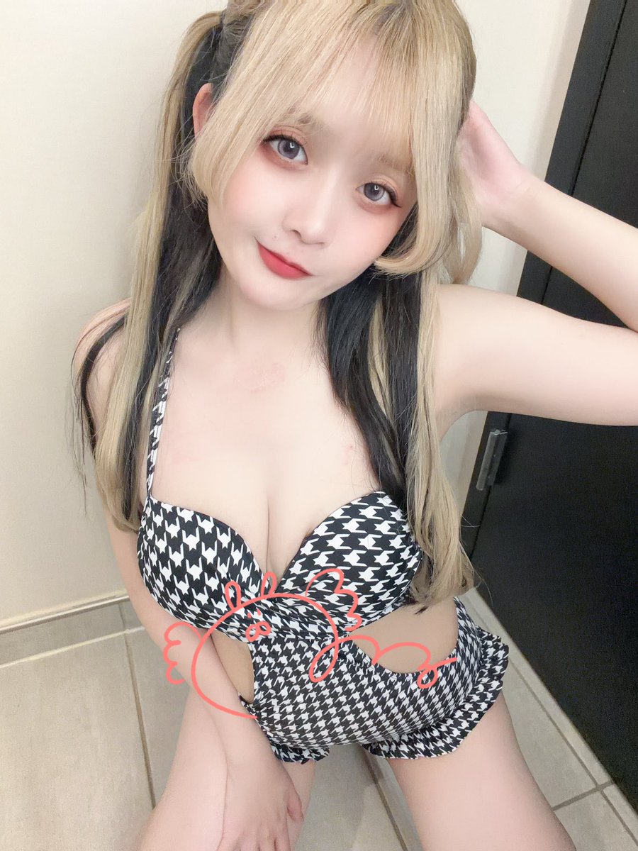 therarez_tsuko's tweet photo. 2026 Swimming suit!！🐰👙☀️ https://t.co/J3xNw71Zi6