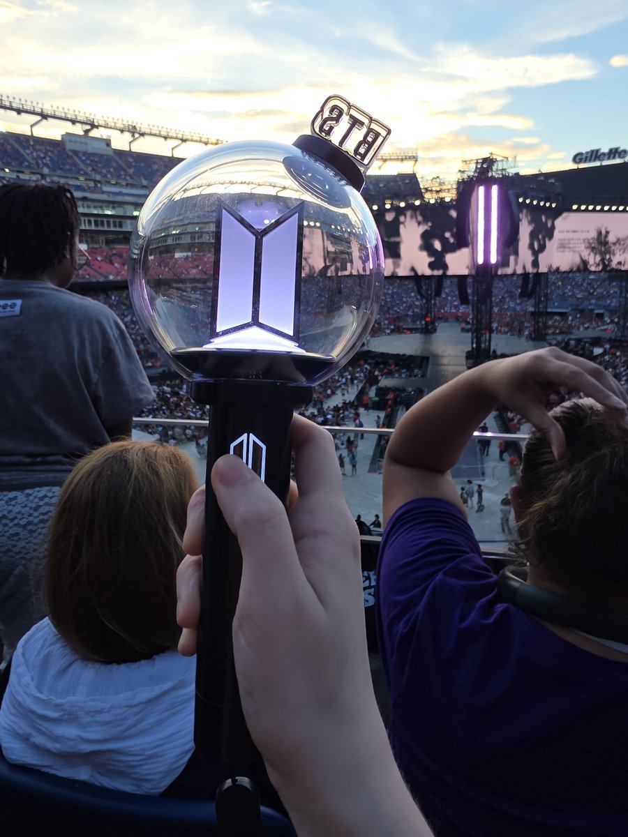 666tae666's tweet photo. foxborough day one, it's almost time!!! https://t.co/tcEzyCaL6M