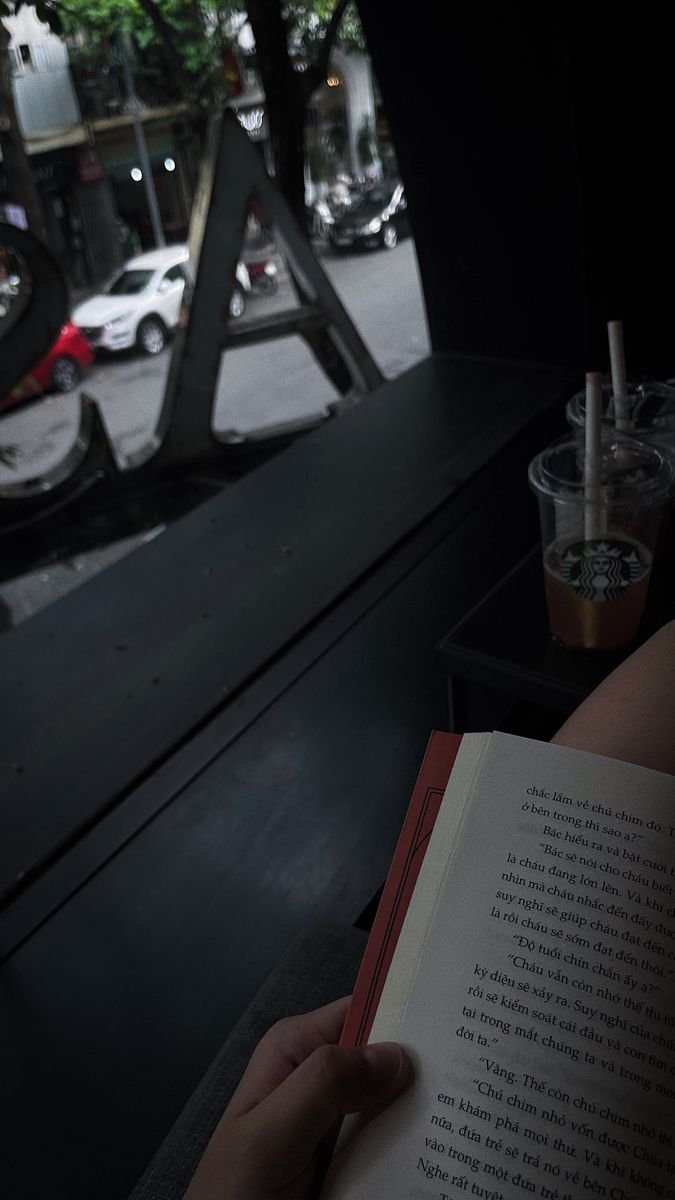 goodSpirit369's tweet photo. Buổi sáng đọc sách thim 1 chút, tích lũy kiến thức nhé cả nhà iu 🌿🥰📖 https://t.co/lO2AdCyYFM