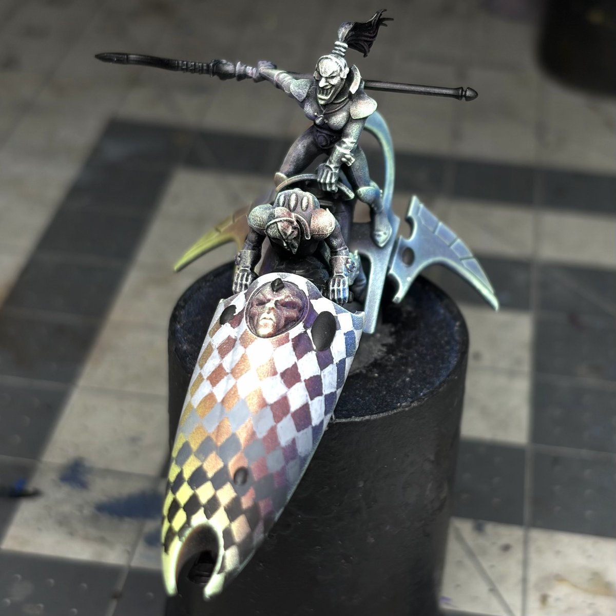 PlotArmorMinis's tweet photo. #WIP Wednesday. 
#warhammer40k
#warhammercommunity
#harlequins https://t.co/hc5DoJpRdo