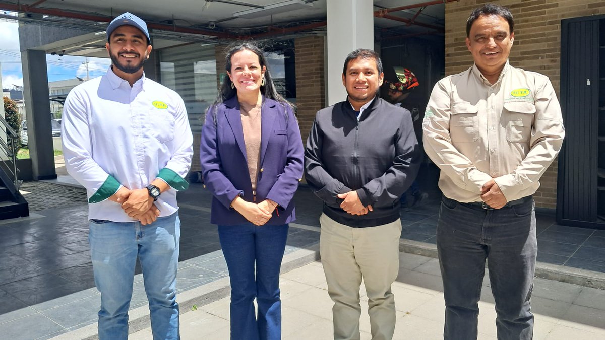 APCColombia's tweet photo. Además, desarrollaron una jornada académica de transferencia de tecnología para avanzar hacia una producción sostenible de papa desde la innovación agrícola y el fortalecimiento de capacidades.

#CooperaciónSurSur https://t.co/UOeQdFMlwp