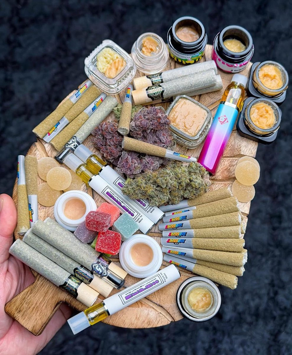 EVAuthoHub's tweet photo. The best delicious candy set on the planet. Buy here now https://t.co/NEi1w2B1oy. https://t.co/T2reFQtAqg