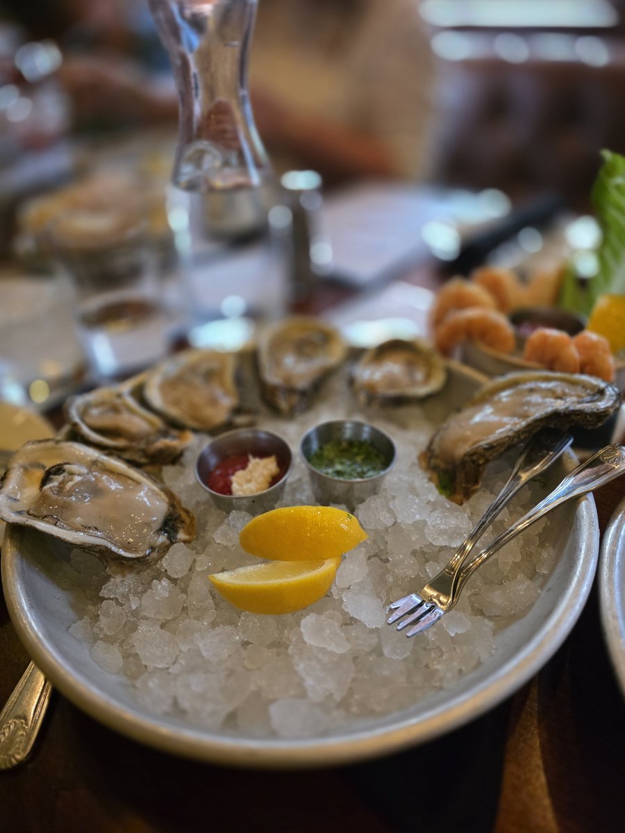 twotenscene's tweet photo. Happy National Oyster Day! $2.00 oysters #meadows https://t.co/YdyNs57S3D