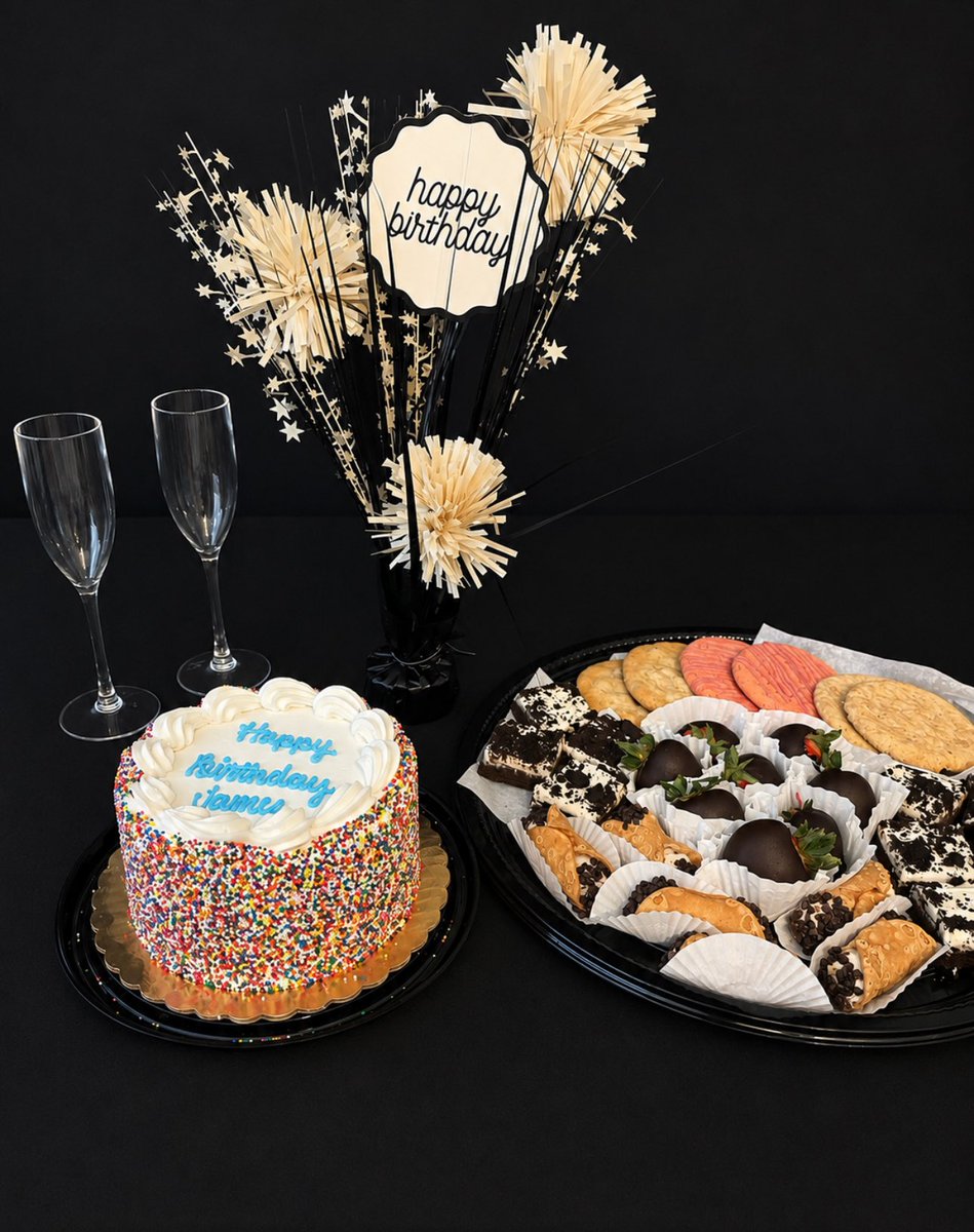 ApexProvision's tweet photo. Birthday flight incoming 🎂

Custom cake and a dessert board packed with chocolate dipped strawberries, cannoli, cookies and cream bars, and fresh cookies.

Some orders you build. This one you celebrate. 🎉 🍾🥂
#CharterLife #FBO #BizAv #InflightCatering https://t.co/uXFctcqbdi