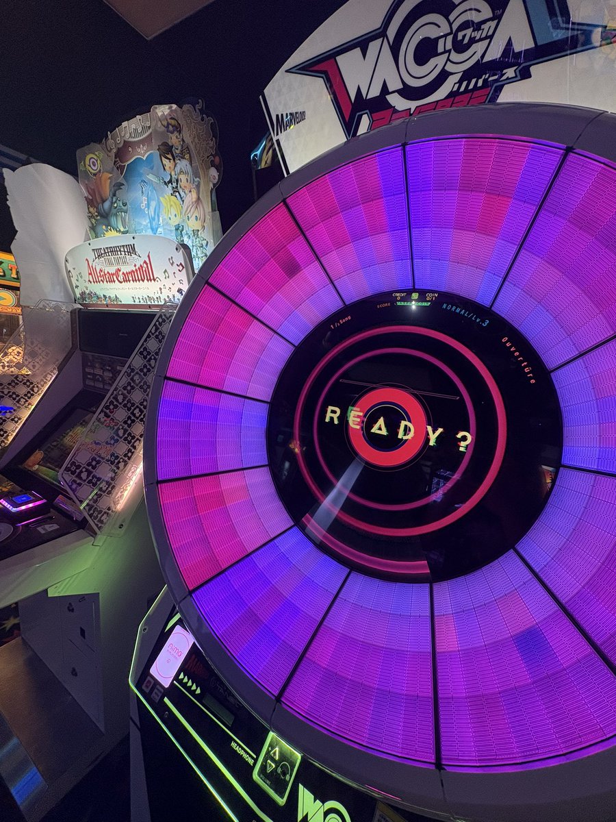 kwissxi's tweet photo. went to the arcade again, got to play my favorite rhythm game n even bought a card to make an account n save my progress :p https://t.co/r8JdVdlUMe