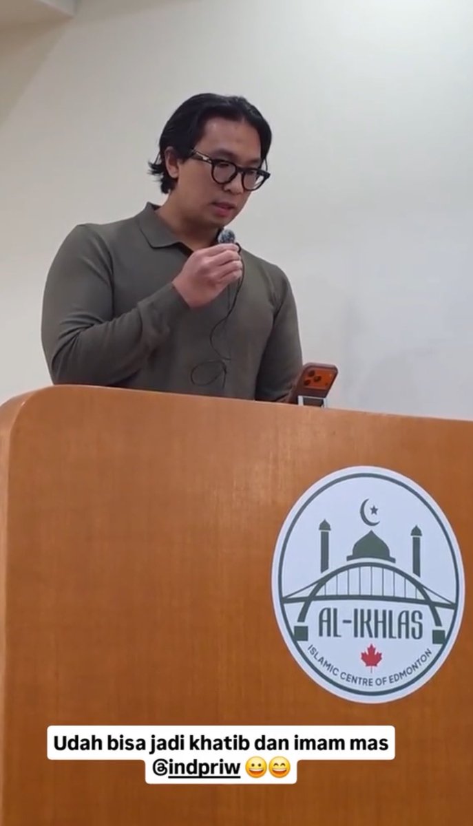 insidefolkative's tweet photo. Suara merdu Indra Priawan saat melantunkan ayat suci Al-Qur’an sukses mencuri perhatian publik.

Momen itu terjadi saat Indra mendampingi Nikita Willy dan kedua buah hati mereka menghadiri Safari Dakwah sekaligus peresmian Masjid Al-Ikhlas Centre di Edmonton, Kanada, di tengah liburan keluarga.