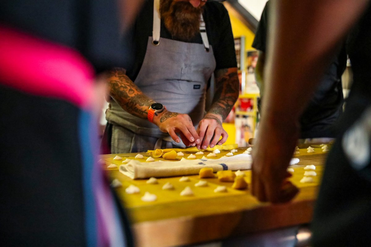 MKE_MBB's tweet photo. Had an amazing dinner and an even better time learning from Chef Adam Pawlak from Egg and Flour on how to make fresh pasta and stuff tortellini. 🍝 Thanks so much for having us! https://t.co/CelpVlgV5e
